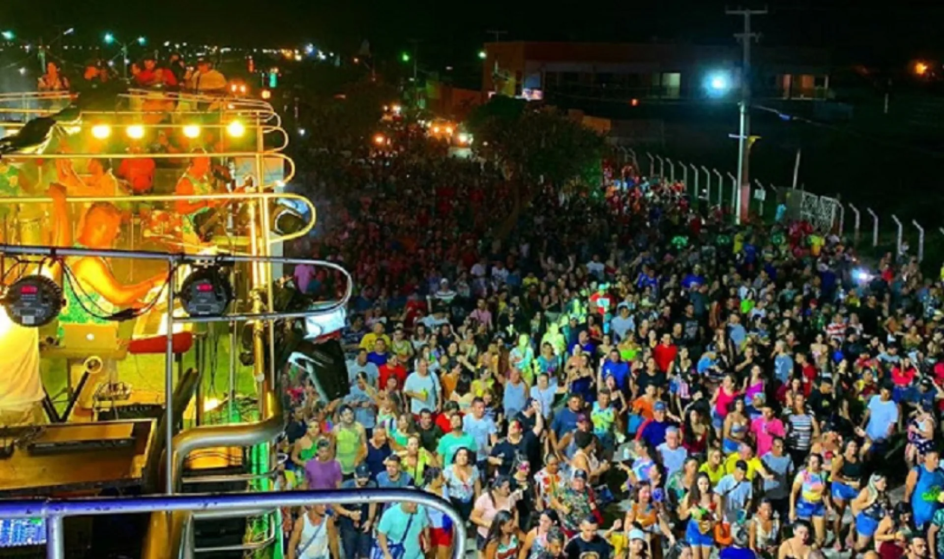 Carnaval de Areia Branca · Praia de Upanema · trios elétricos · regional