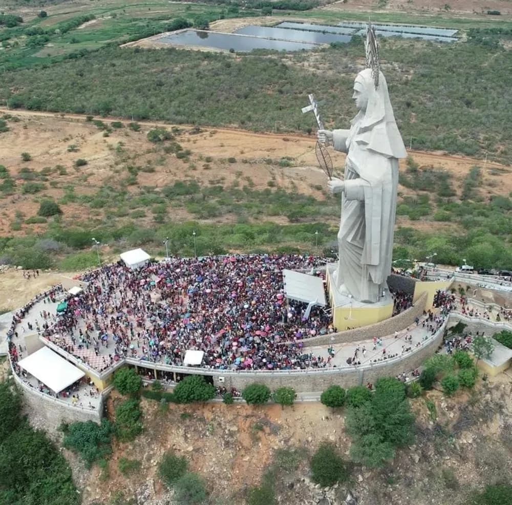 Romaria Santa Rita · Santa Cruz · 56 m statue · sertão pilgrims